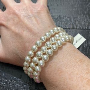 NWT Macy’s Studio Works 3 Row Gold Tone Faux Pearl Magnetic Bracelet!